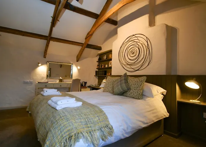 Carew Inn